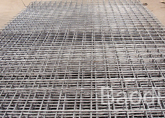 Le grillage de renfort en acier carré de route couvre la grille carrée avec la structure ferme