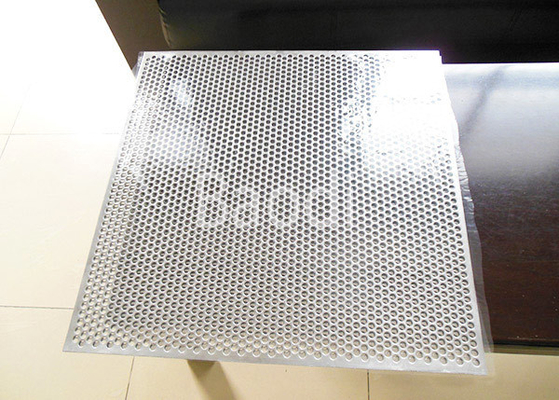 L'acier inoxydable décoratif a perforé le trou rond de feuille 60 SS304/SS316 bouleversés