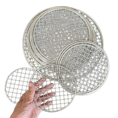 Maillage de barbecue réglable espace de grillage personnalisable pour cuisiniers parfaits en configuration ronde ou rectangulaire