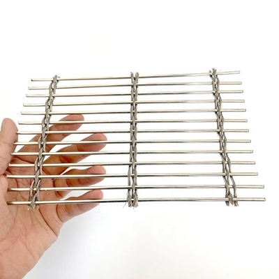 Service de traitement de décoiling de style moderne filet métallique tissé décoratif pour cloisons de cloisons Max. 120m longueur