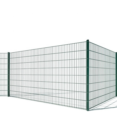 Taille de la maille 50*200/55*200mm Cadre revêtu en PVC Panneaux de clôture 3D galvanisés courbés pour environnements innovants et paysages chics