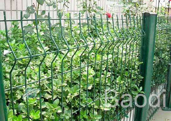 Frontière enduite de barrière de grillage de vinyle vert avec la structure simple de courrier en métal