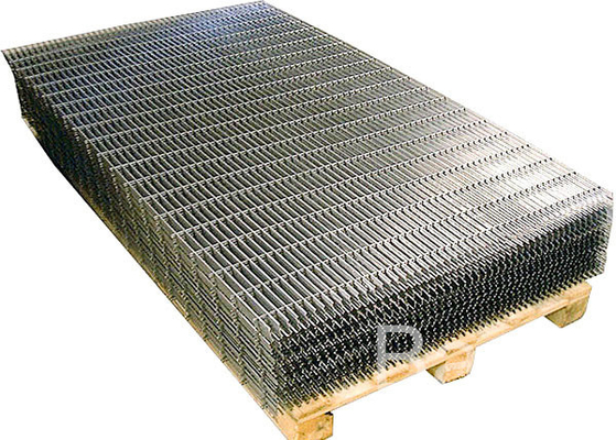 Le fer ont soudé la grille carrée de panneaux de grillage pour construire/agricole noir/industriel