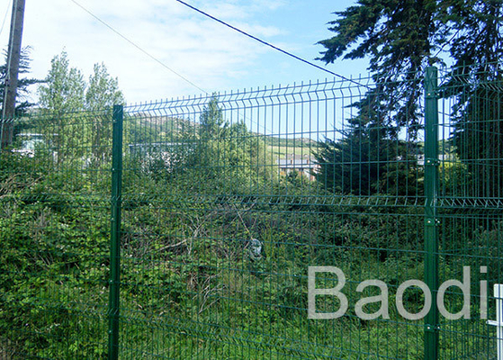 Barrière de grillage de vert de sécurité routière de route semi opaque avec de l'acier à faible teneur en carbone