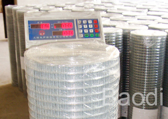 Le maillage de soudure galvanisé 14 par mesures Rolls, mines a soudé le grillage d'acier inoxydable