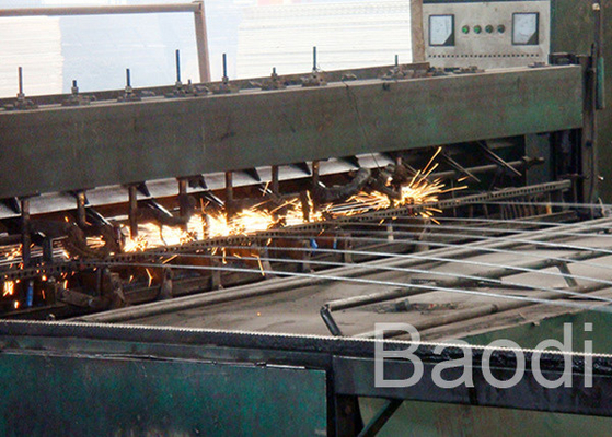 Rebar durable renforçant le grillage ouvrant 100 - 300 millimètres pour la route/quai