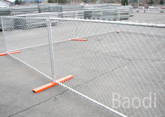 Cour provisoire de chantiers de construction clôturant, barrières fermes de contrôle des foules de structure