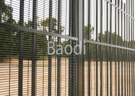 Maille noire de sécurité clôturant 76.2mm x 12.7mm, clôture facilement assemblée de sécurité dans les aéroports