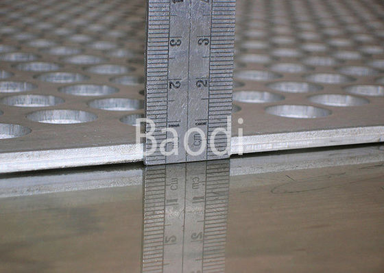 Feuille d'acier inoxydable avec des trous, panneaux en aluminium perforés d'industrie pharmaceutique