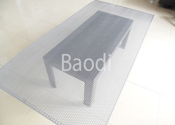 L'acier inoxydable décoratif a perforé le trou rond de feuille 60 SS304/SS316 bouleversés