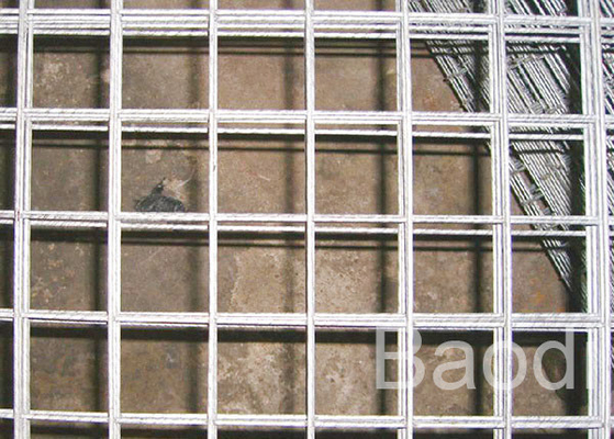 Panneaux galvanisés électriques de maillage de soudure de fil à faible teneur en carbone de fer
