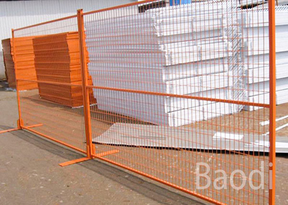 Maille provisoire soudée de fil enduite par vinyle clôturant facilement installé pour la construction