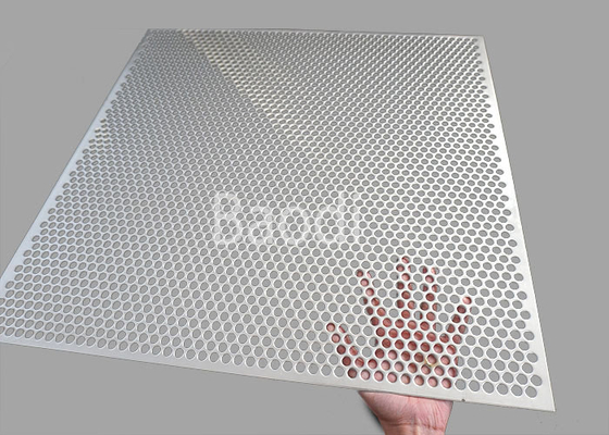 Tôle d'acier perforée laminée à froid par protection et sécurité avec les trous décalés