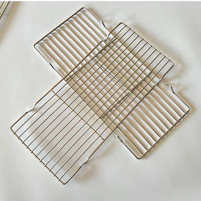 Facile à nettoyer et une distribution de chaleur supérieure pour la cuisson en plein air