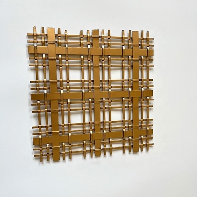 Espace fonctionnel bâtiment grilles murales ornementales en treillis métalliques avec service de traitement de flexion de longueur personnalisé
