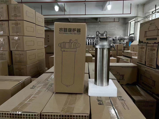 Système d'installation de filtration de l'eau Système de préfiltration domestique en acier inoxydable robuste 10 pouces Préfiltre pour l'eau propre et sûre