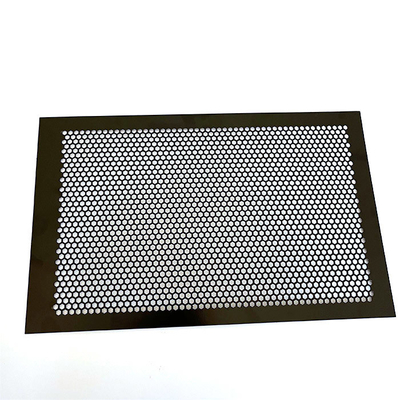 Épaisseur personnalisable Panneau d'acier perforé fort Options pour une finition lisse Barrières métalliques de sécurité