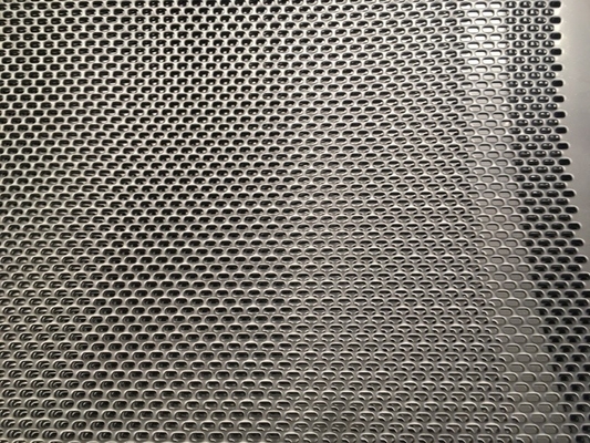 Technique perforée en extérieur, trou de perforation ronde, feuille de métal parfaite pour l'écran de construction