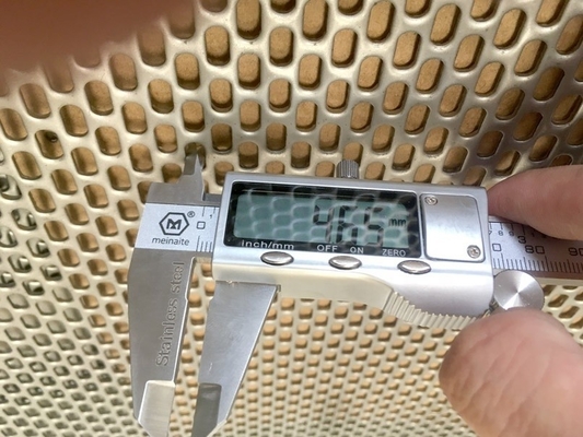 Technique perforée en extérieur, trou de perforation ronde, feuille de métal parfaite pour l'écran de construction