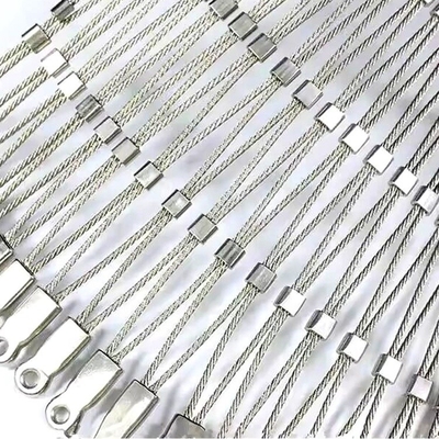 Réseau de sécurité de câbles en acier inoxydable 304 Idéal pour les plantes d'escalade Maillage Taille de 20 mm à 200 mm Tissue de style ferrule durable