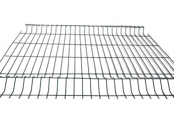 Sécurité résistante à la rouille Clôture en treillis métallique revêtu en PVC résistant à la rouille Protection de clôture de jardin pour la protection du périmètre