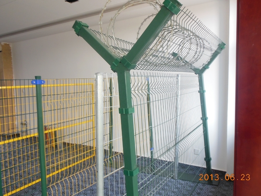 Plaques de clôture en PVC vert direct enduit en 3D en treillis métalliques soudés incurvés