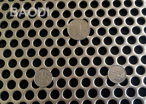 0.5mm 316L ont perforé le fil Mesh Round Screen Filter