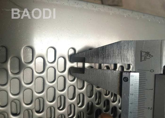 La longueur 2M Round Hole Punching SS316 a perforé le métal Mesh Net Mining Filter